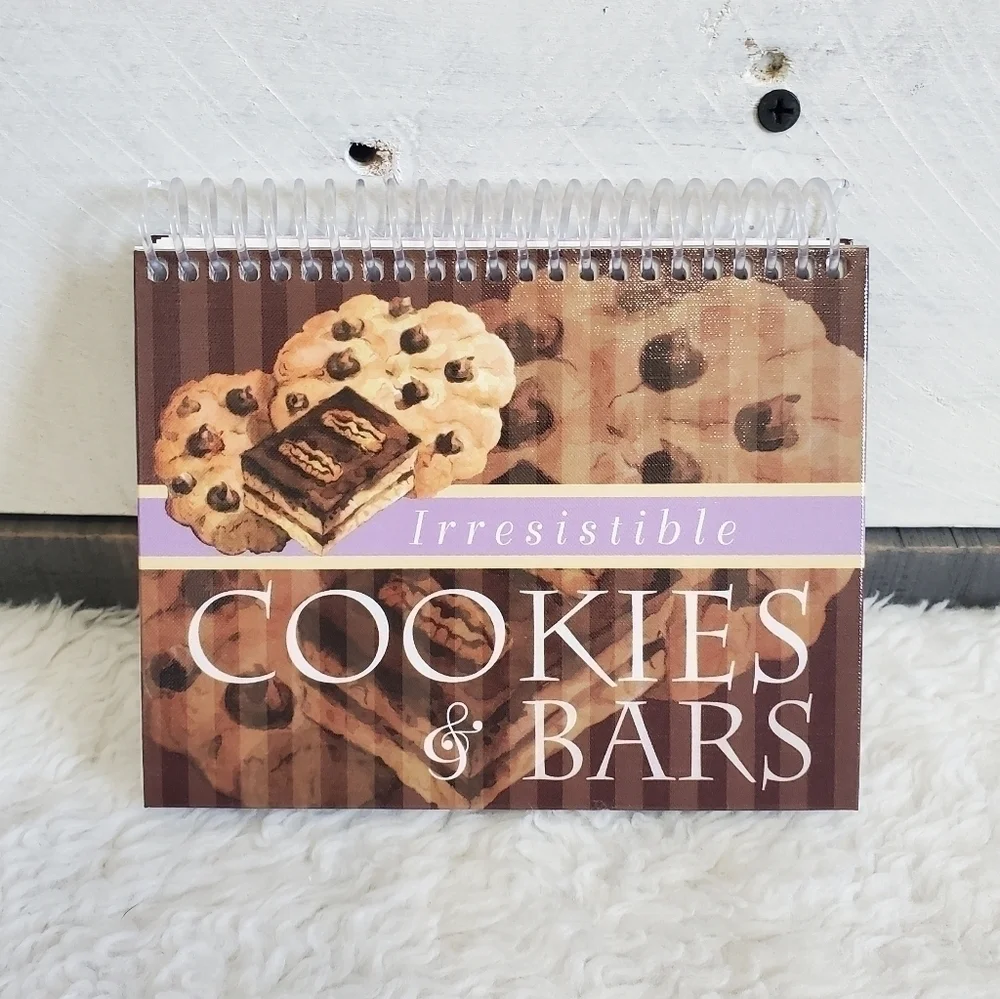 𝅺3 Mini Spiral Hardcover Recipe Cookbooks Casseroles Cookies Bars 5 Ingredients